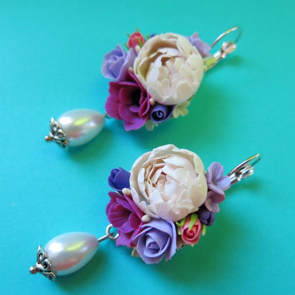 Handmade Jewelry - NEW Floral Pearl Dangle Earrings